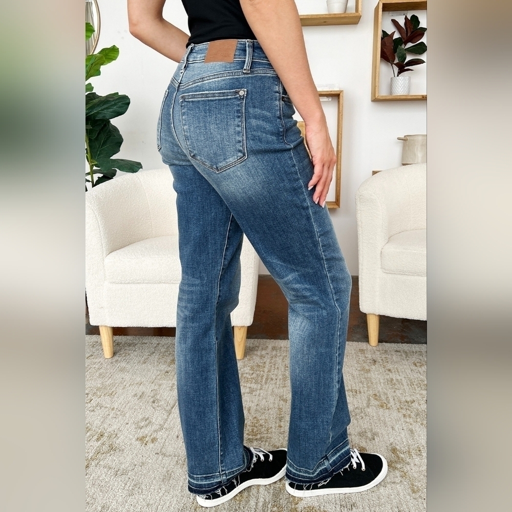 Judy Blue Mid Rise Medium Wash Released Hem Straight Jeans Retail NEW 0/24 - Picture 9 of 12